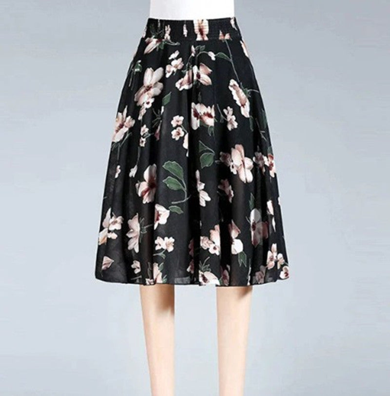 Middle-aged and elderly dancing skirts skirts